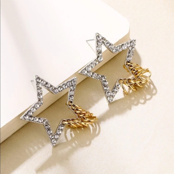 • Karlee • Rhinestone Star Chain Drop Earrings - Picture 2 of 4